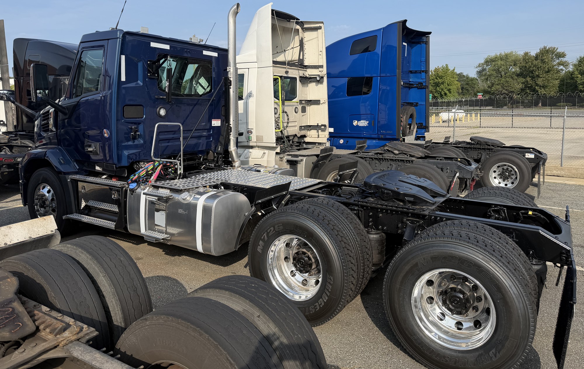 2027 MACK AN64TV04 2027 MACK AN64TV04 - image 3 of 6