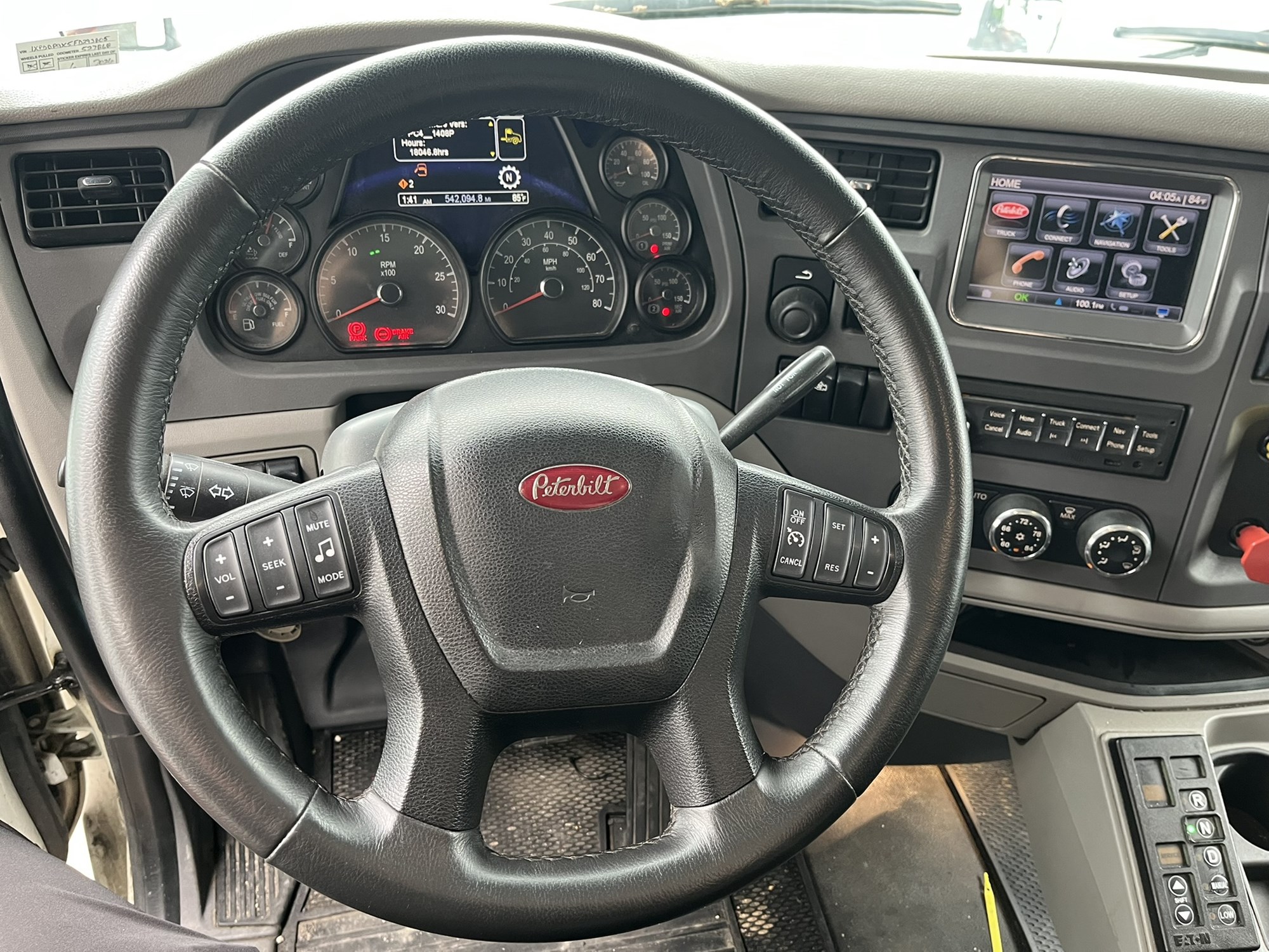 2015 Peterbilt 579 1114214-03 2015 Peterbilt 579 1114214-03