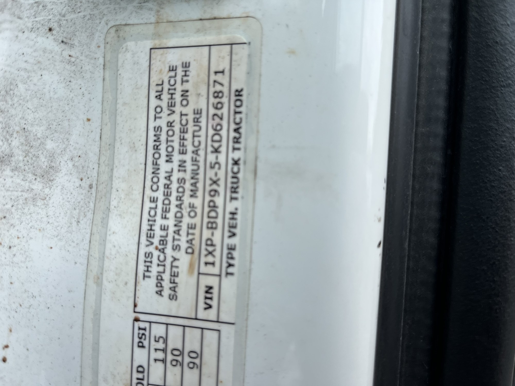 2019 PETERBILT 579 1119058-06 2019 PETERBILT 579 1119058-06