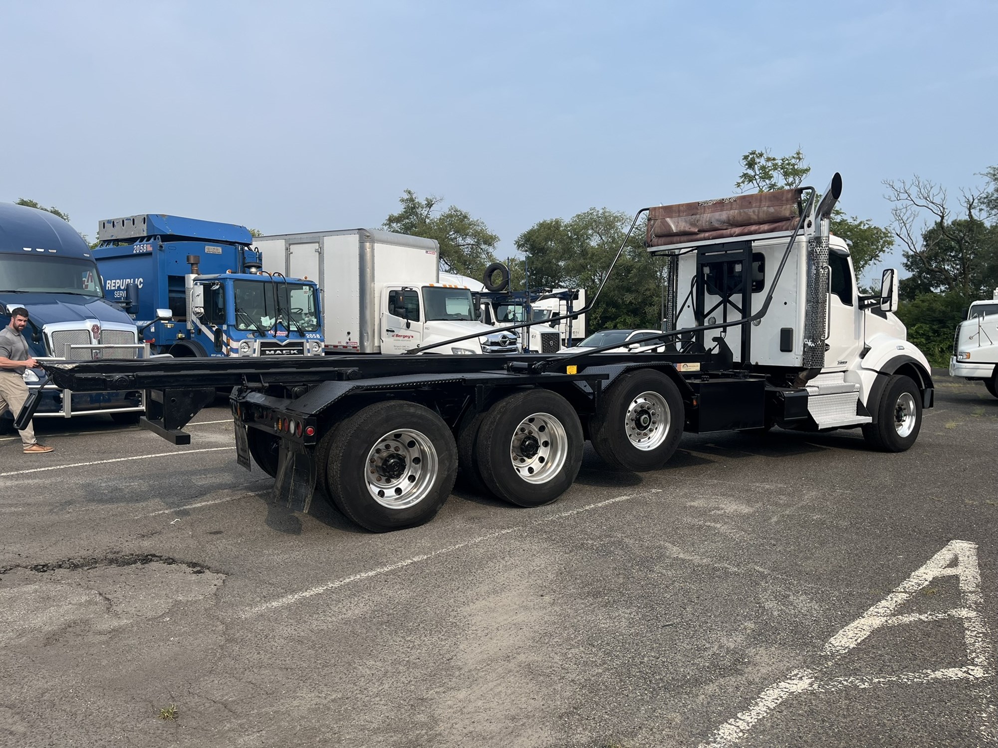 2018 KENWORTH T880 2018 KENWORTH T880 - image 4 of 6