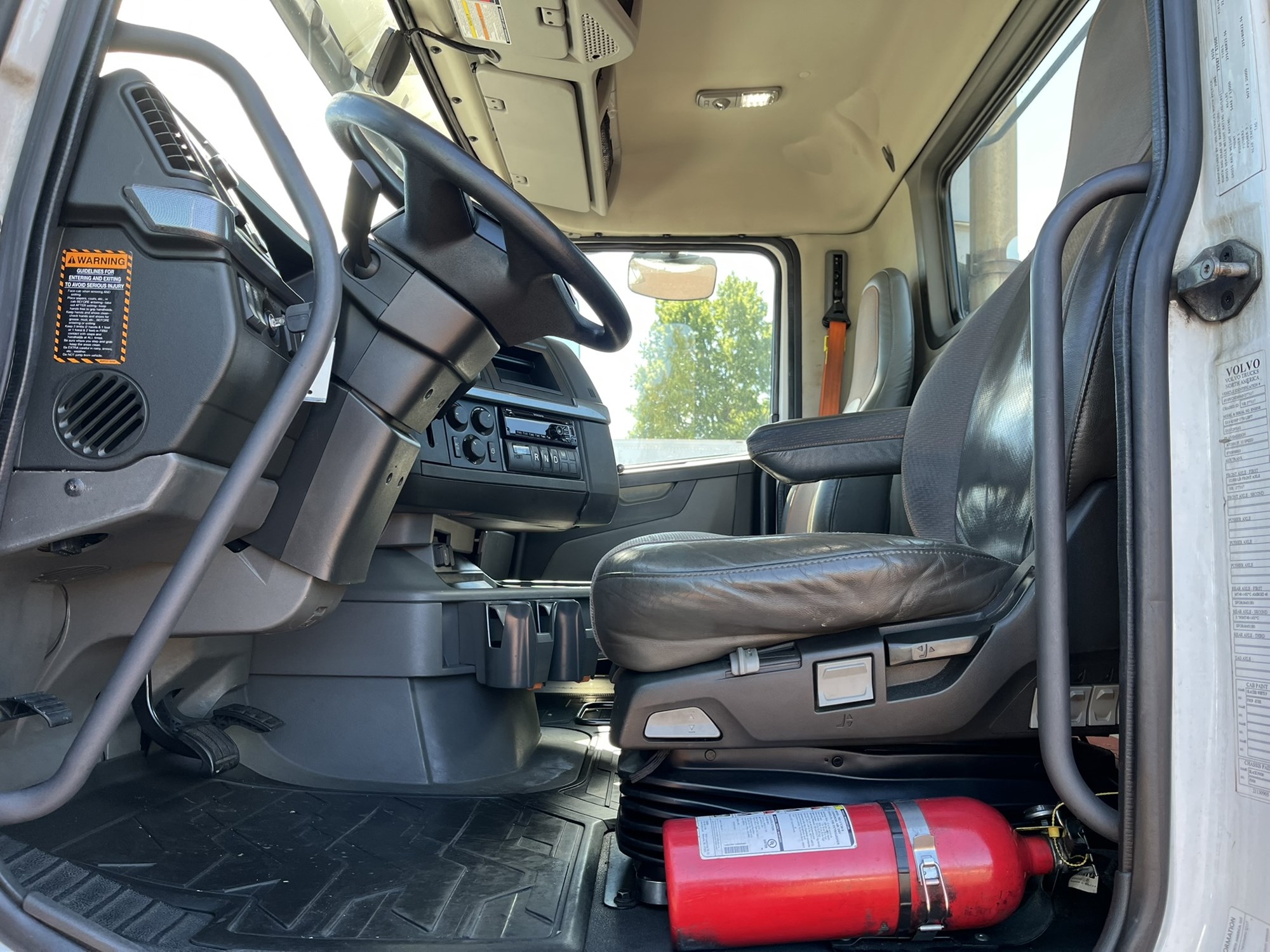 2021 VOLVO VNR 1163005-07 2021 VOLVO VNR 1163005-07