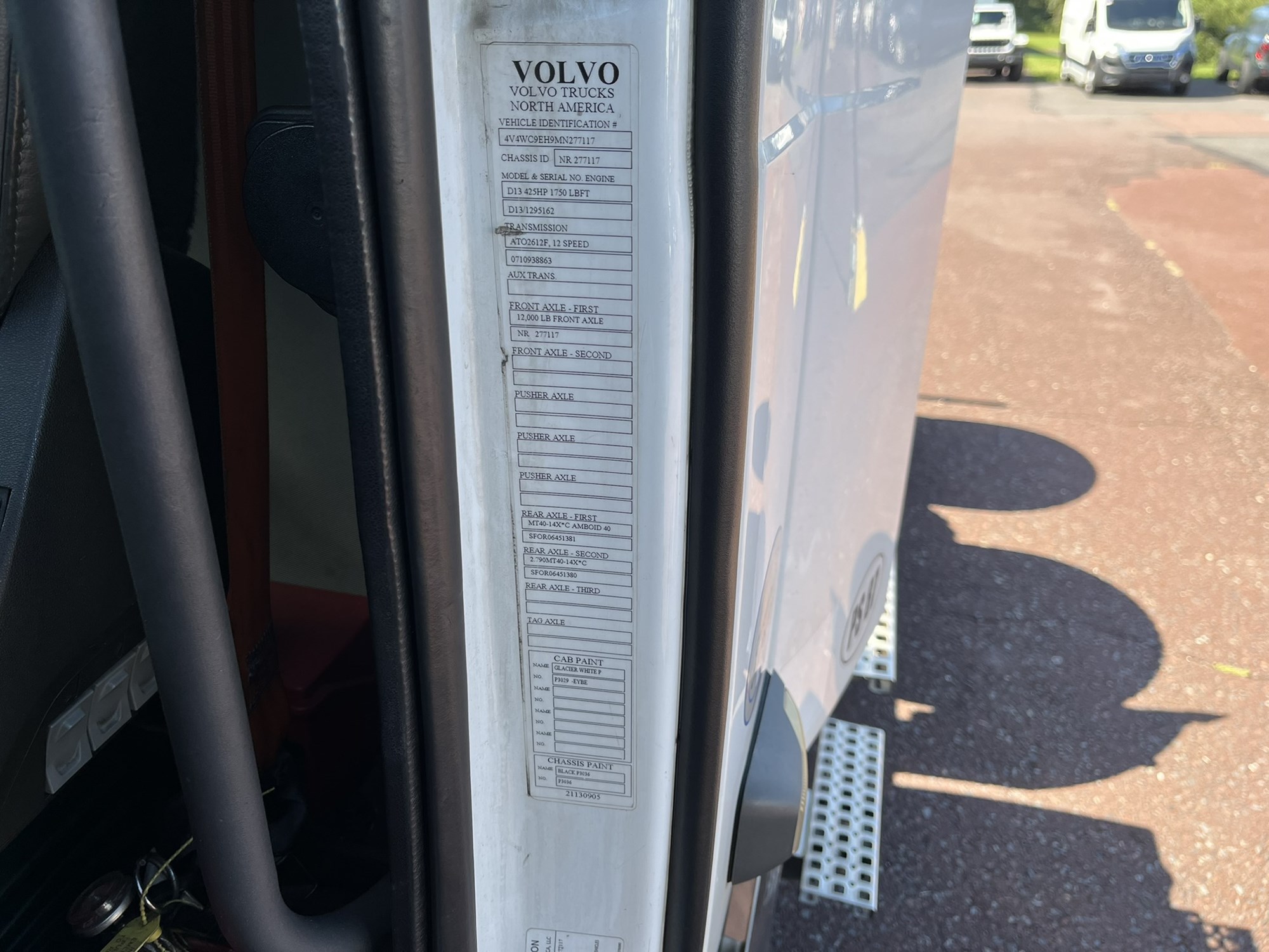 2021 VOLVO VNR 1163005-13 2021 VOLVO VNR 1163005-13