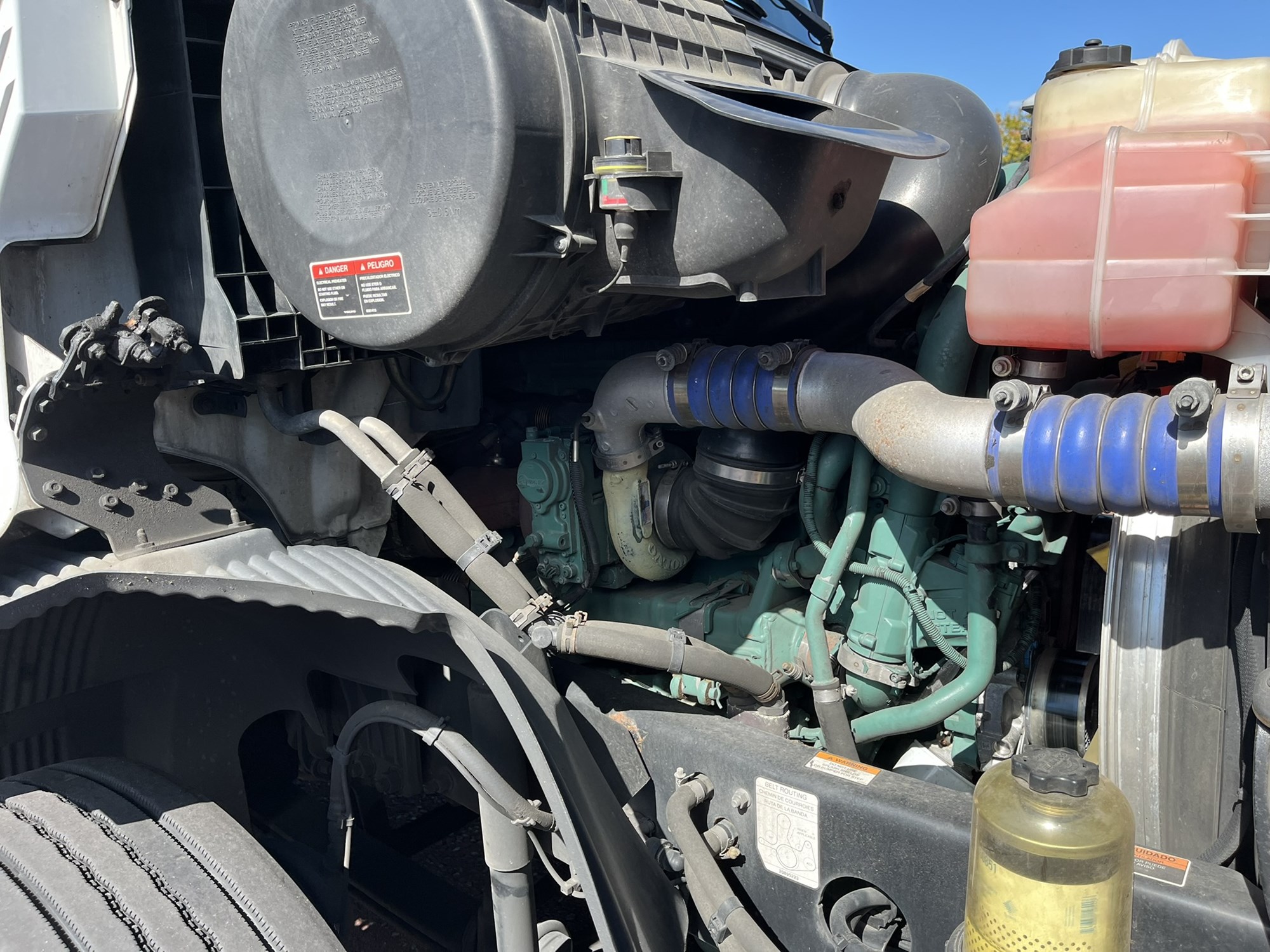 2021 VOLVO VNR 1163005-17 2021 VOLVO VNR 1163005-17