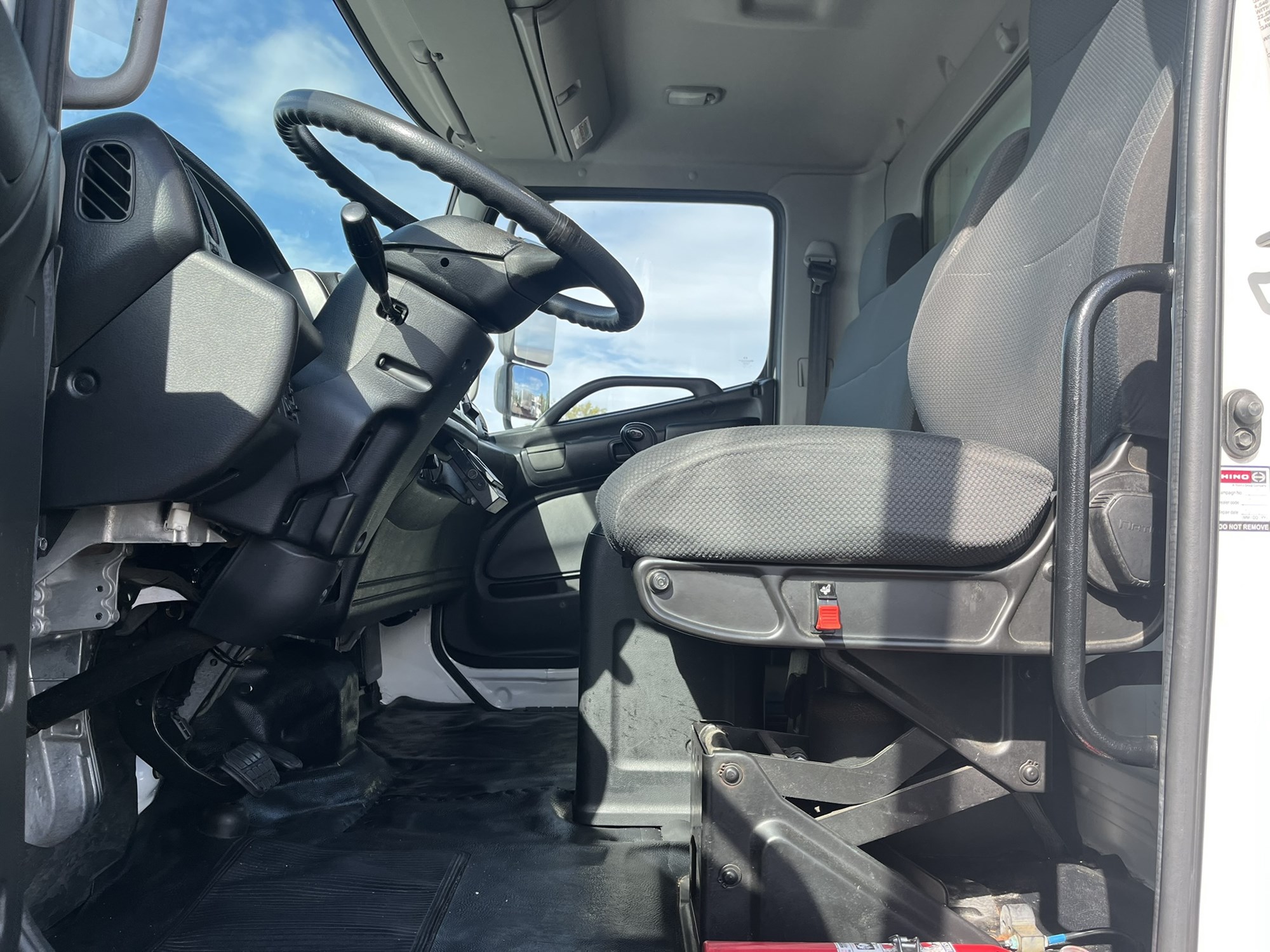 2018 HINO 268A 1203020-07 2018 HINO 268A 1203020-07