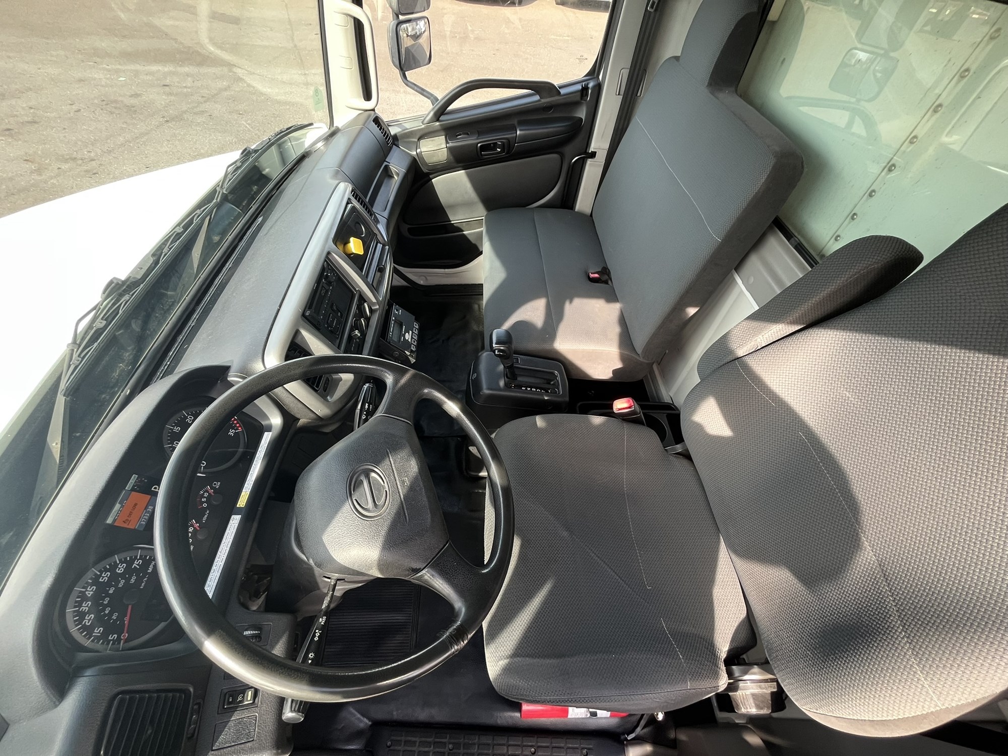 2018 HINO 268A 1203020-13 2018 HINO 268A 1203020-13