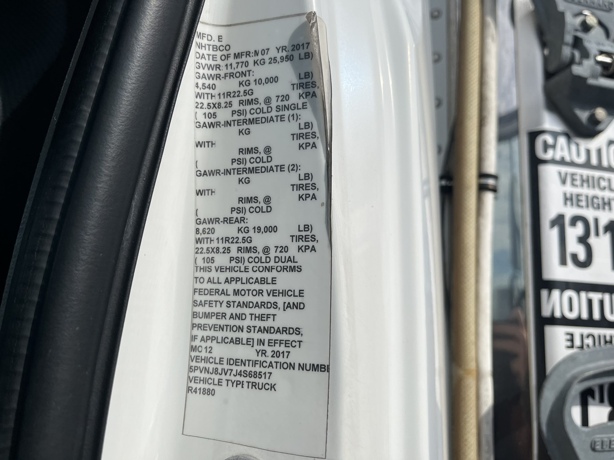 2018 HINO 268A 1203020-15 2018 HINO 268A 1203020-15