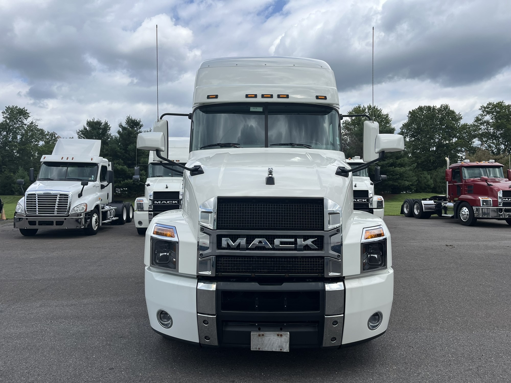 2019 MACK AN64T 1203034-02 2019 MACK AN64T 1203034-02