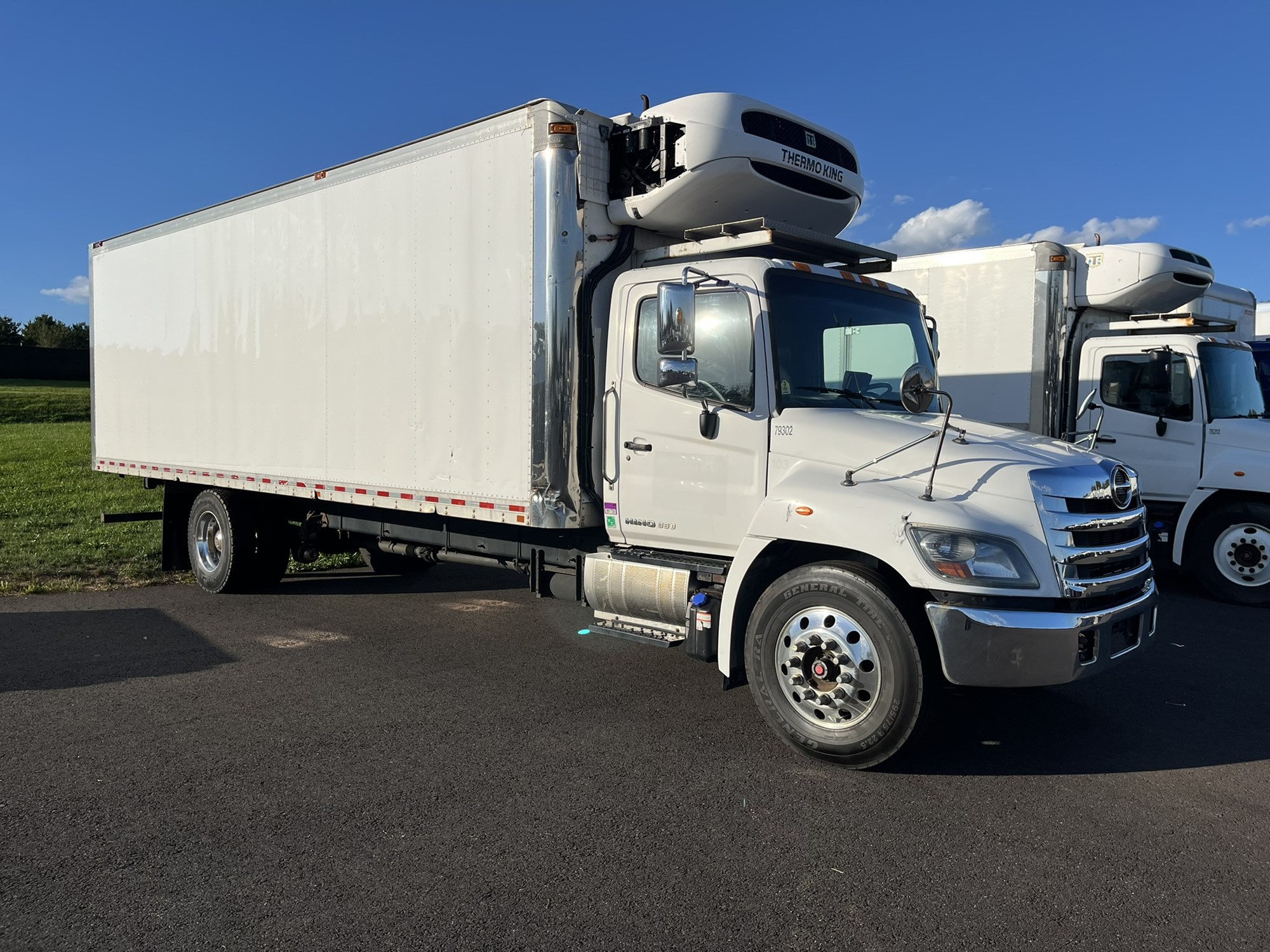 2019 HINO 338 2019 HINO 338 - image 3 of 6