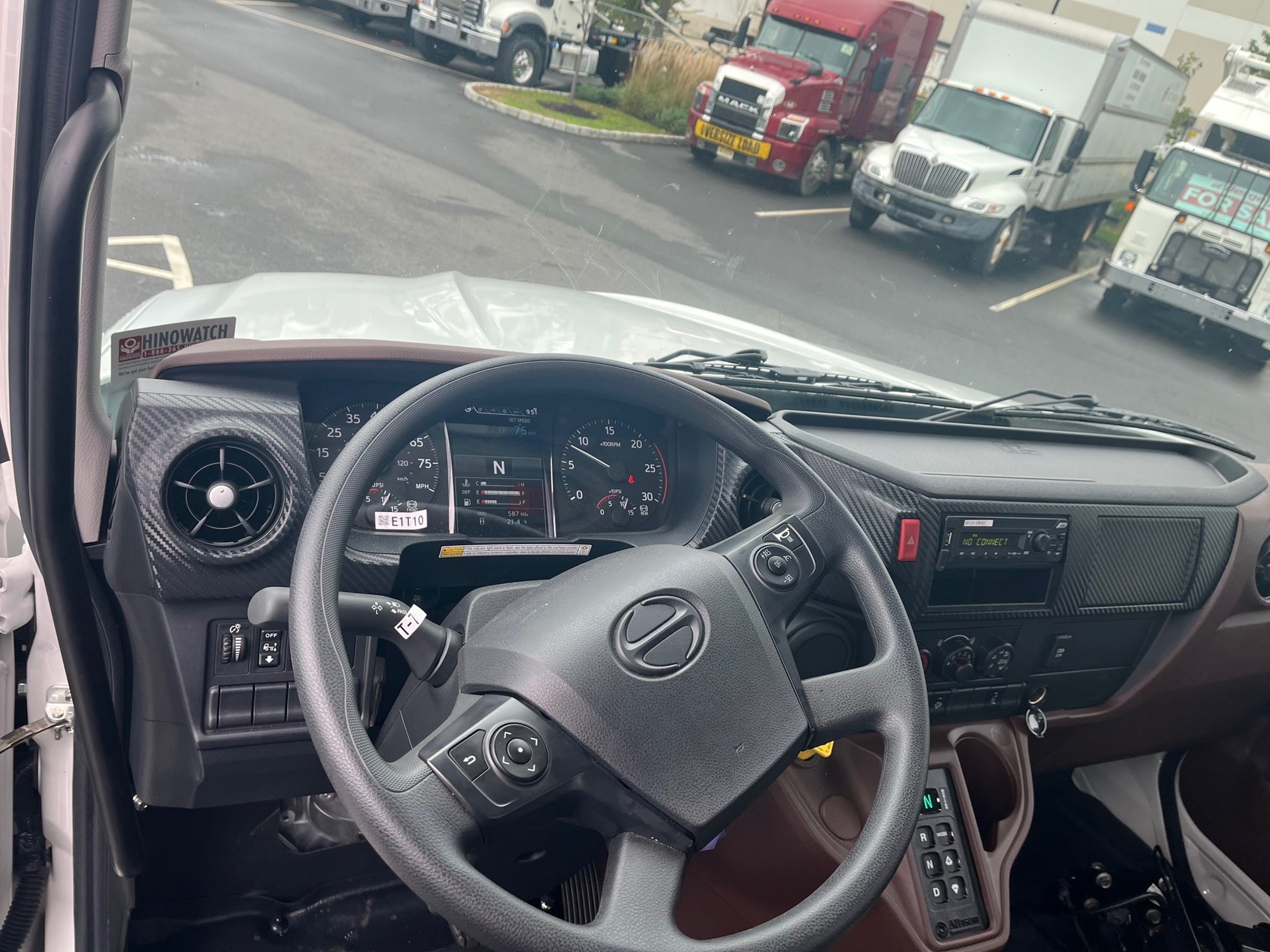 2026 HINO XL8 2026 HINO XL8 - image 4 of 4
