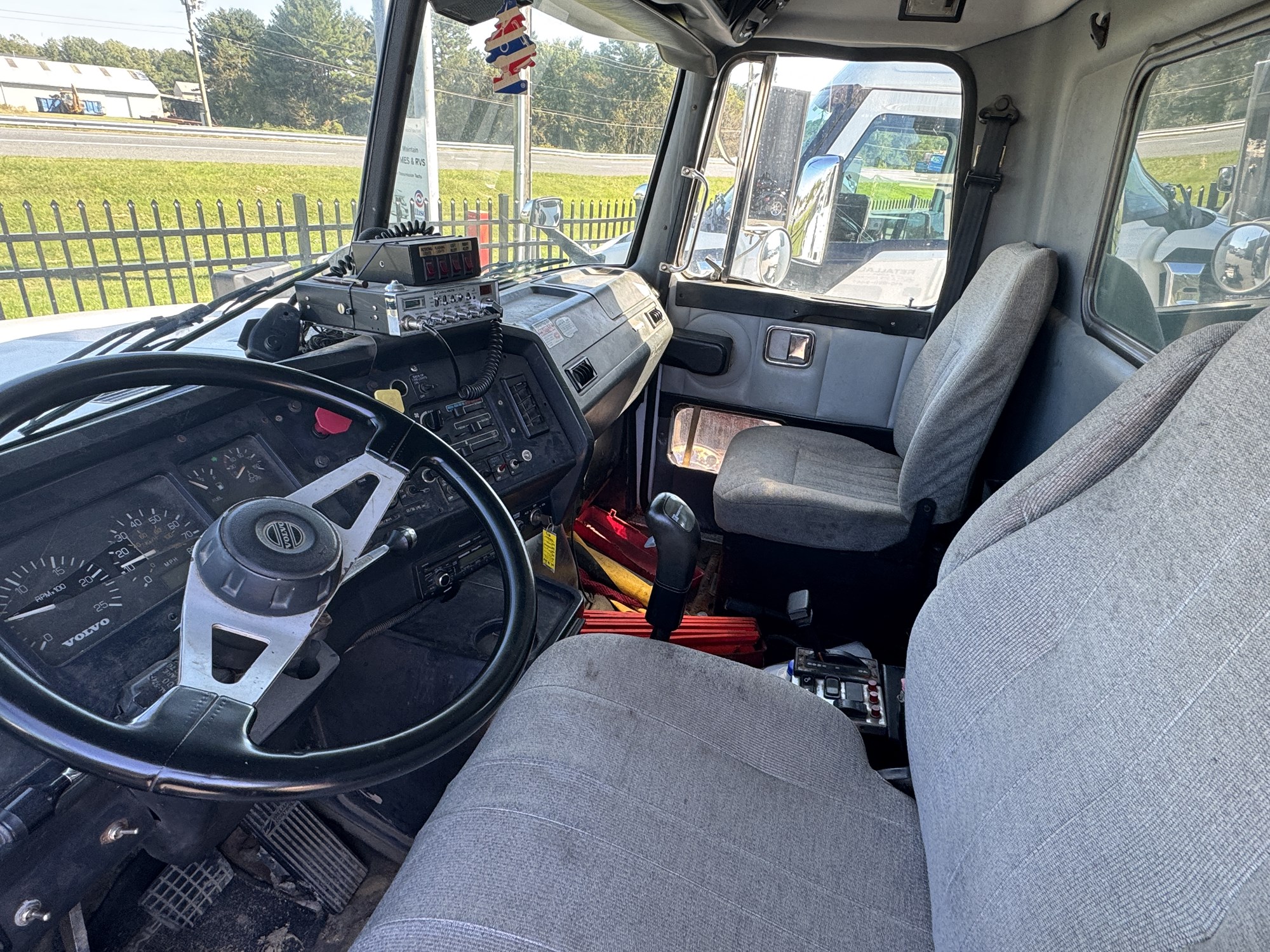 1997 VOLVO CONVENTIONAL 1108486-07 1997 VOLVO CONVENTIONAL 1108486-07