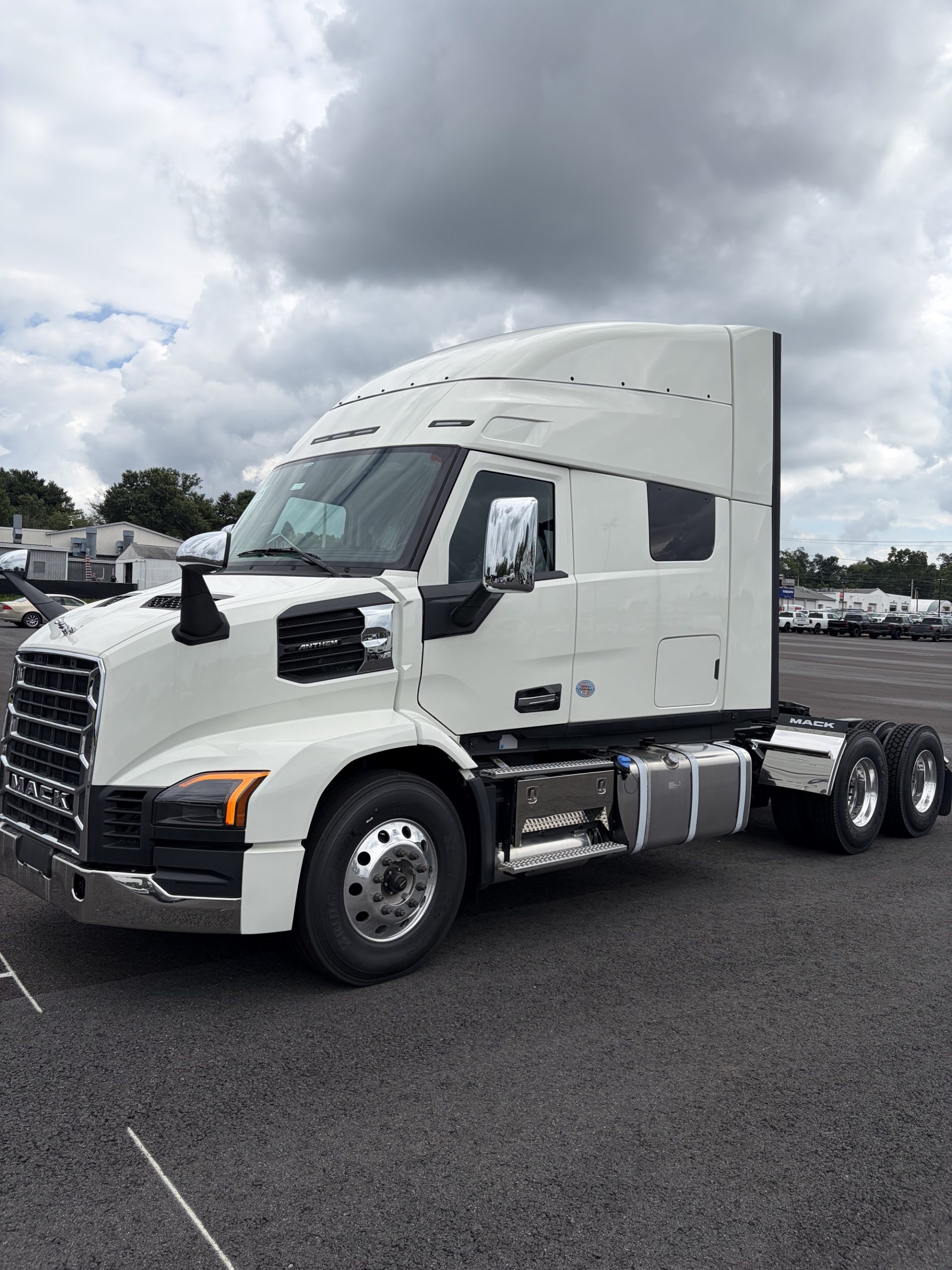 2027 MACK AN64TV04 2027 MACK AN64TV04 - image 3 of 6
