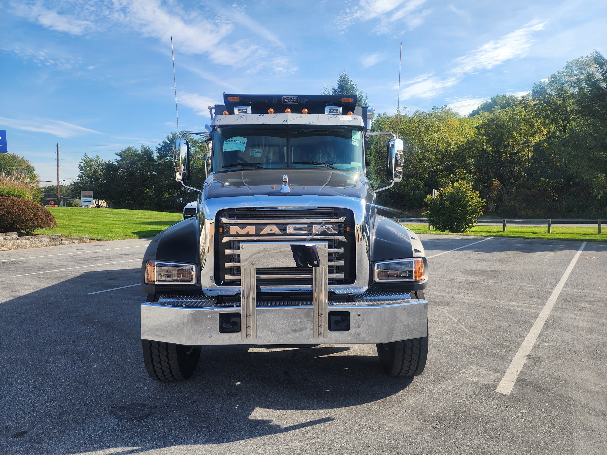 2027 MACK GR64F 2027 MACK GR64F - image 5 of 6