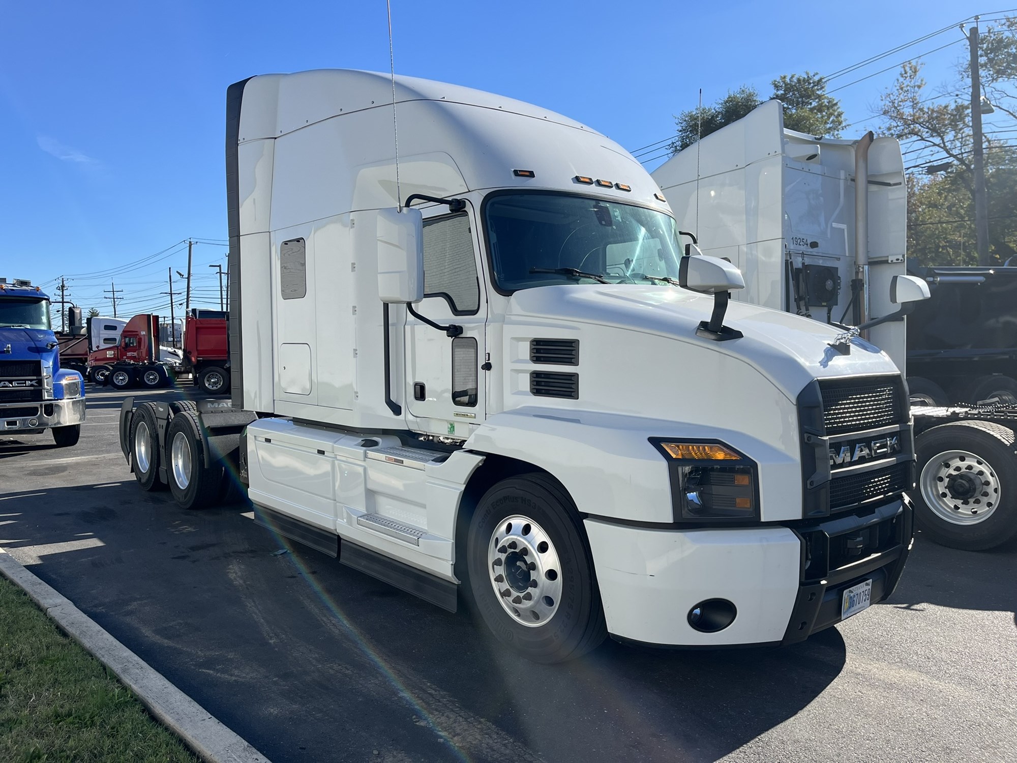 2023 MACK ANTHEM 2023 MACK ANTHEM - image 3 of 6