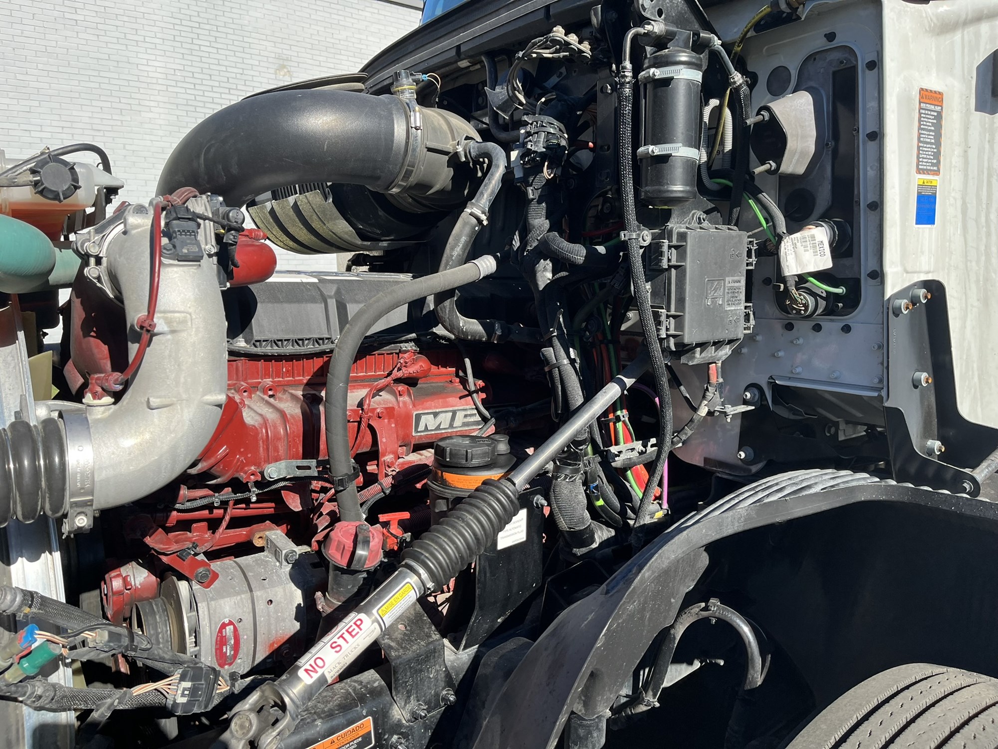 2023 MACK ANTHEM 1121885-18 2023 MACK ANTHEM 1121885-18