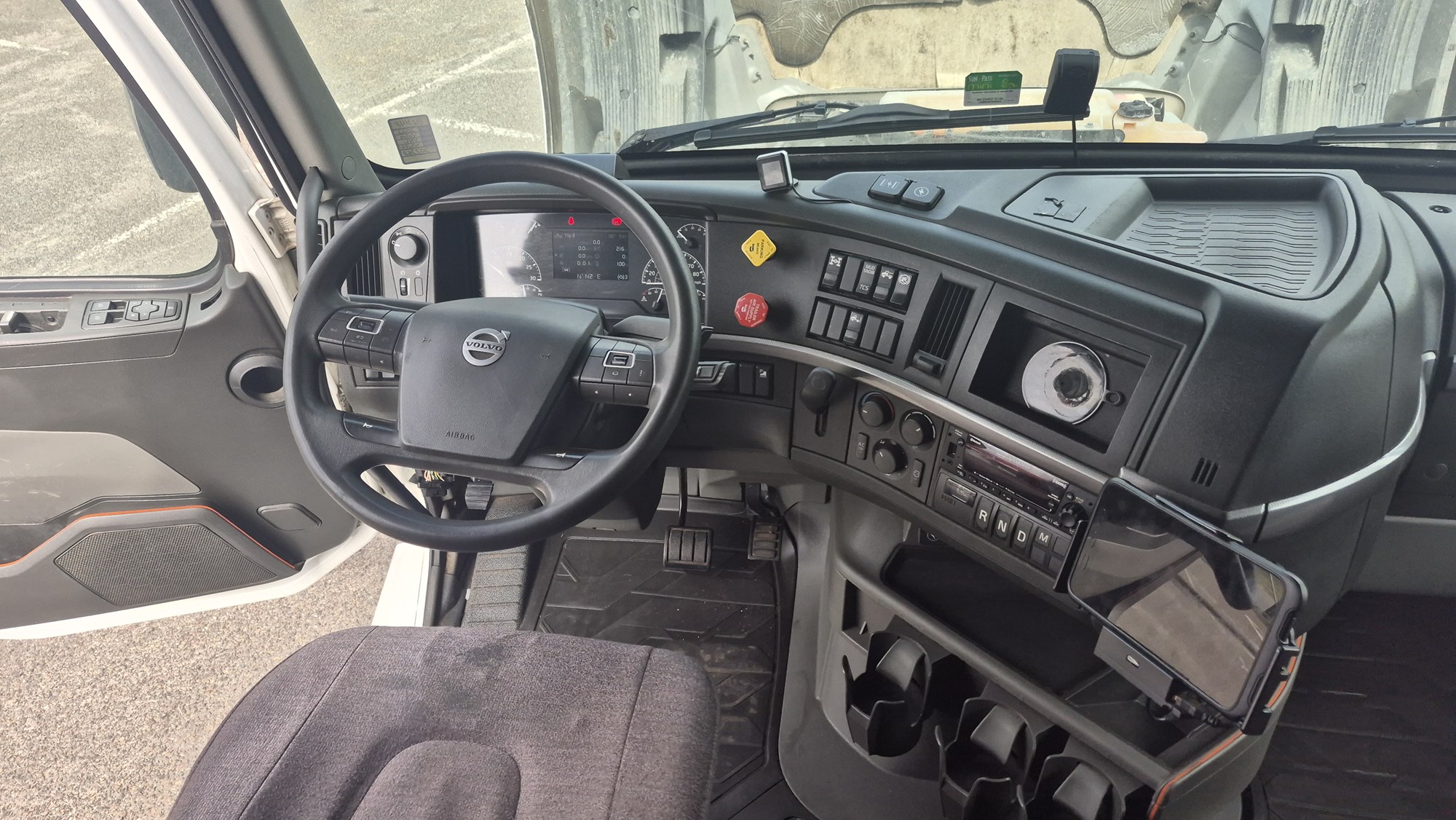 2022 VOLVO VNL64T760 1121887-11 2022 VOLVO VNL64T760 1121887-11