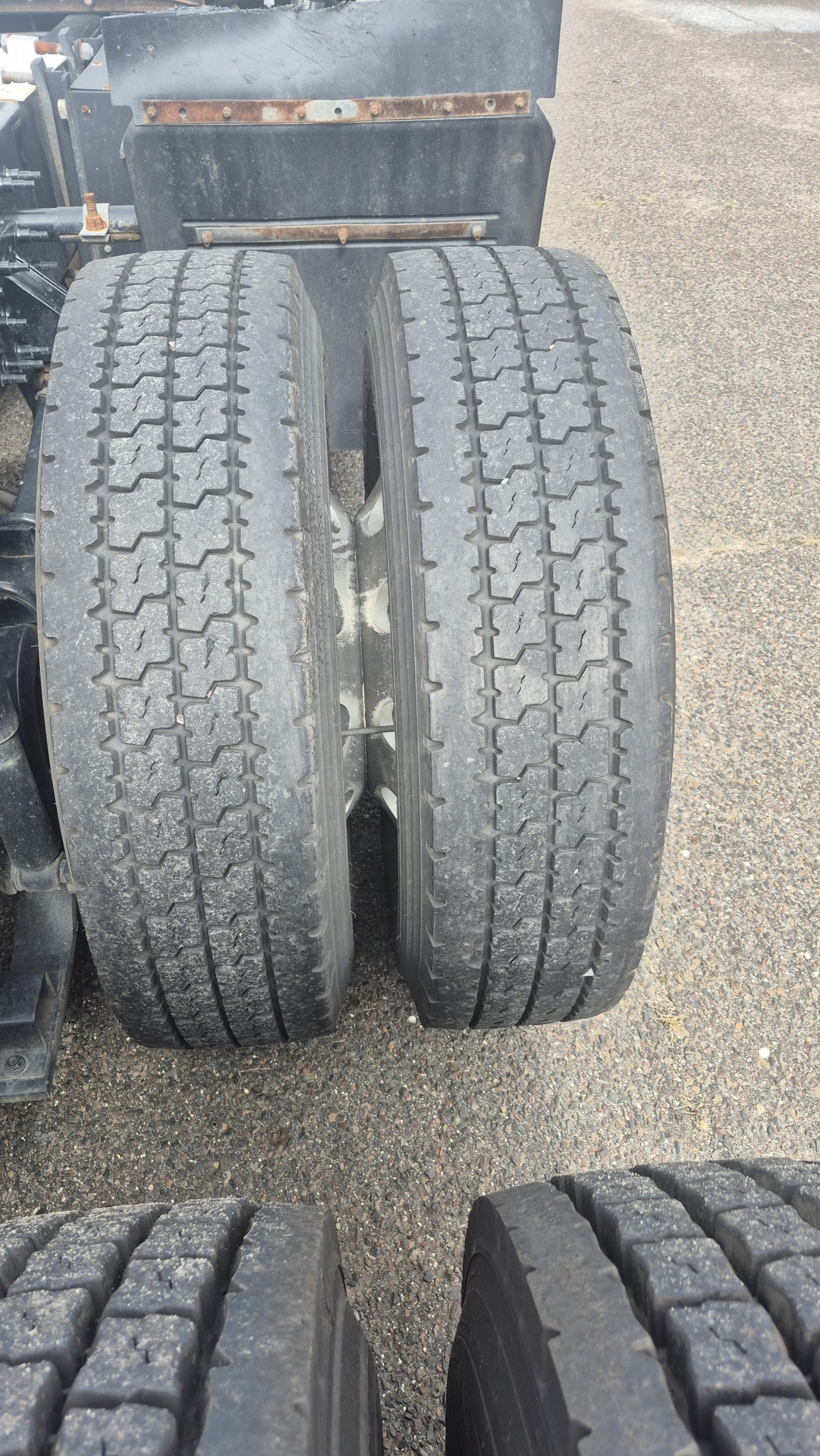 2022 VOLVO VNL64T760 1121887-20 2022 VOLVO VNL64T760 1121887-20