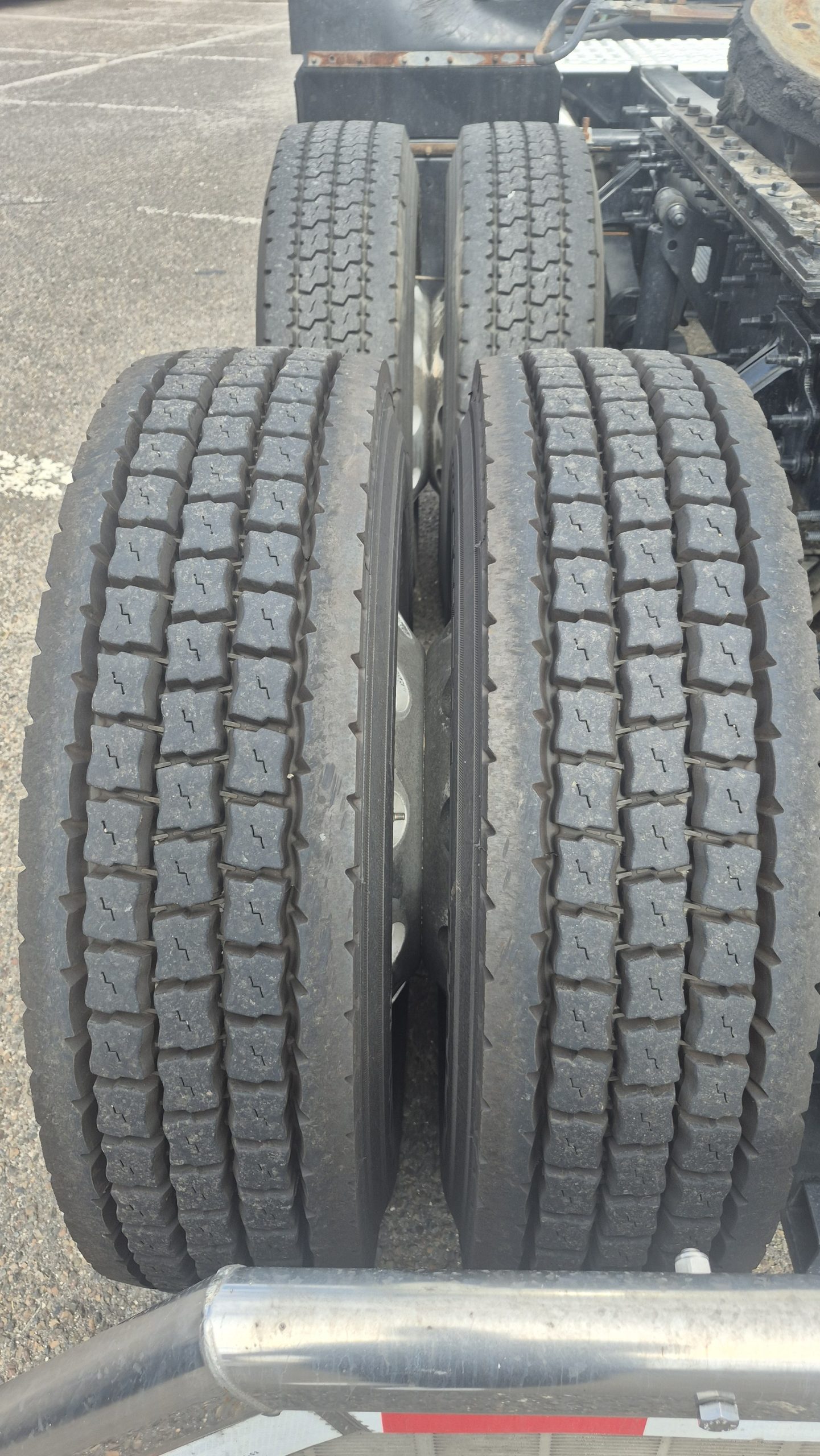 2022 VOLVO VNL64T760 1121887-21 2022 VOLVO VNL64T760 1121887-21