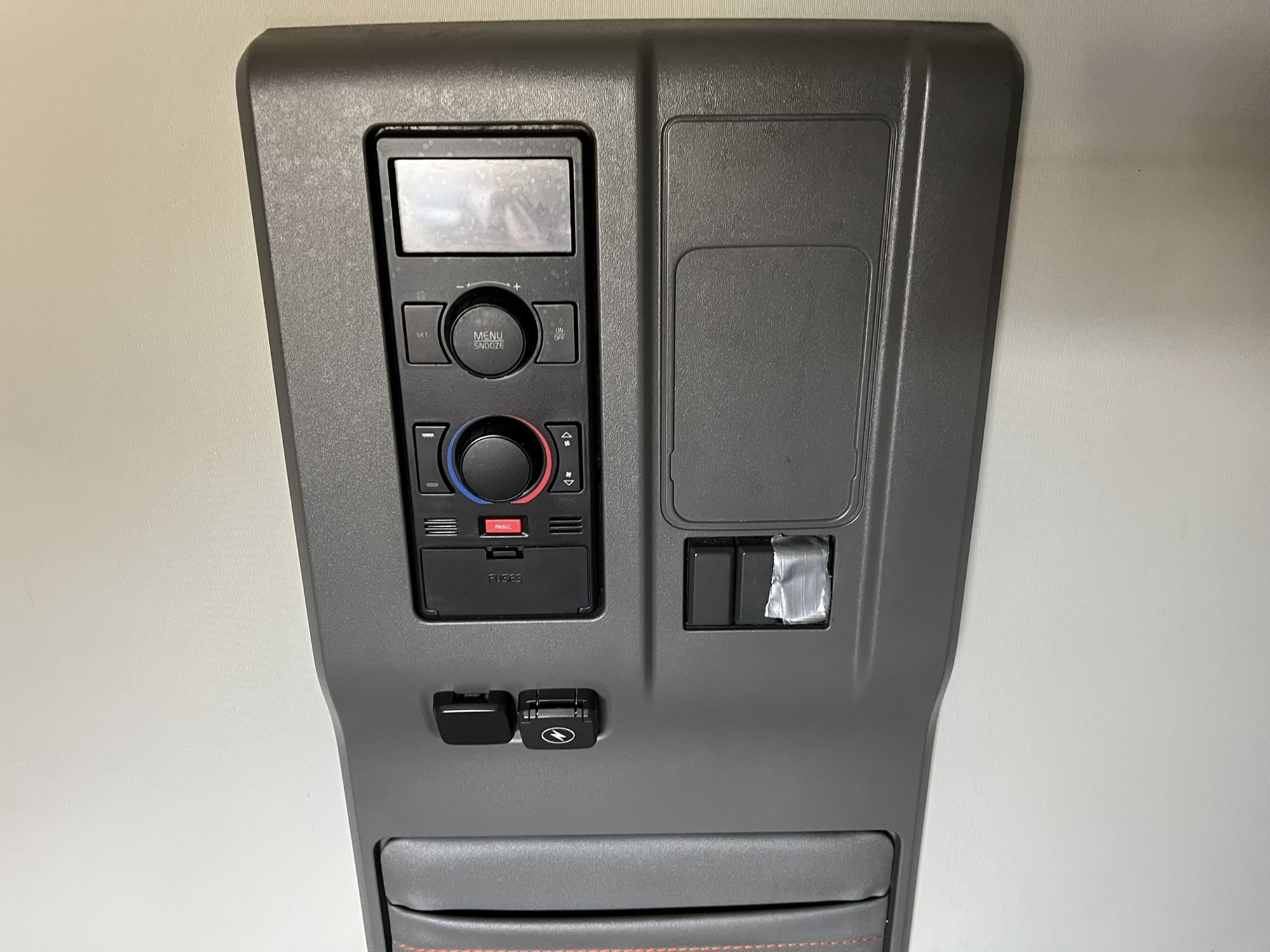 2022 VOLVO VNL 760 1121892-12 2022 VOLVO VNL 760 1121892-12