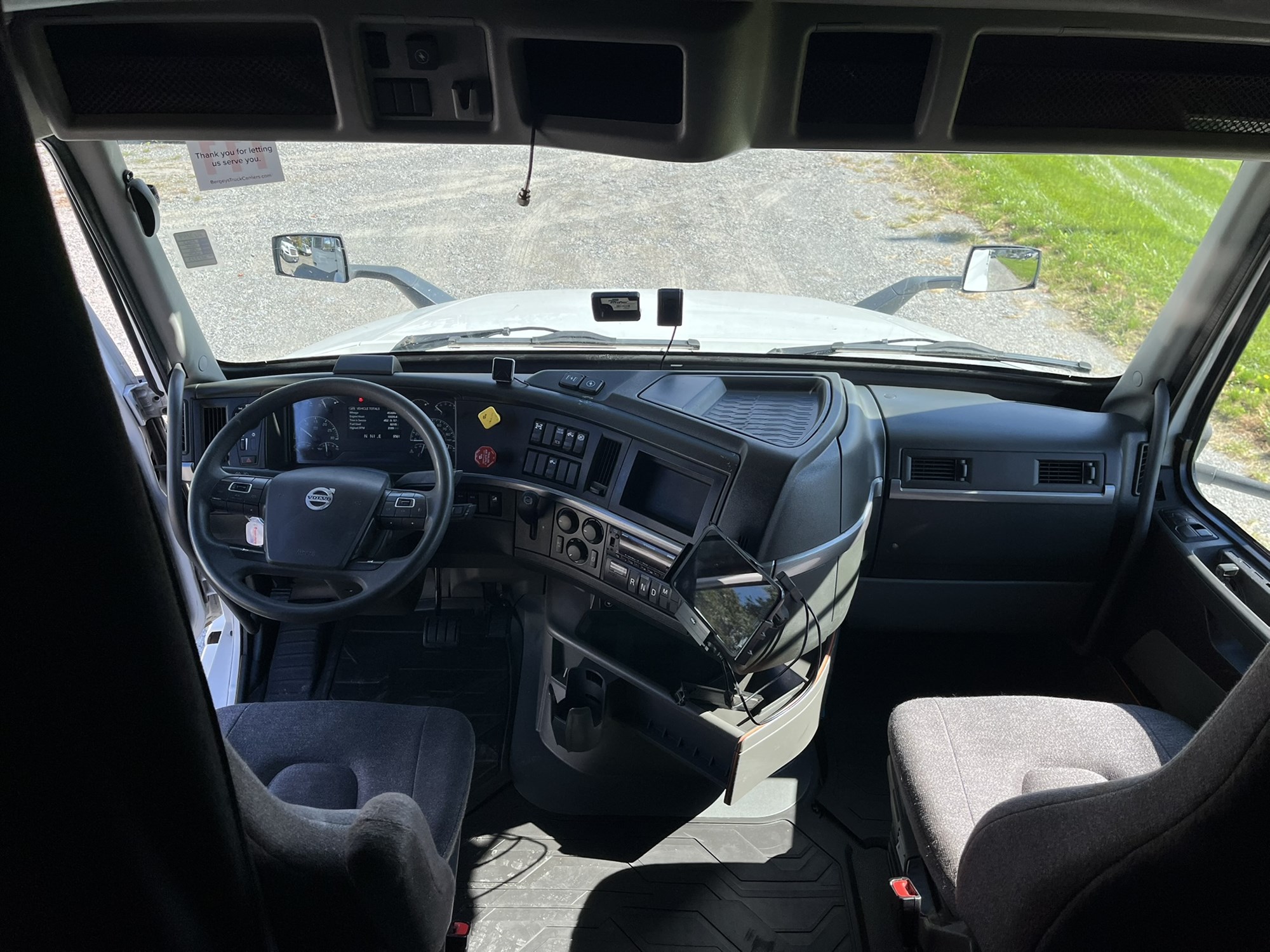 2022 VOLVO VNL 760 1121892-13 2022 VOLVO VNL 760 1121892-13