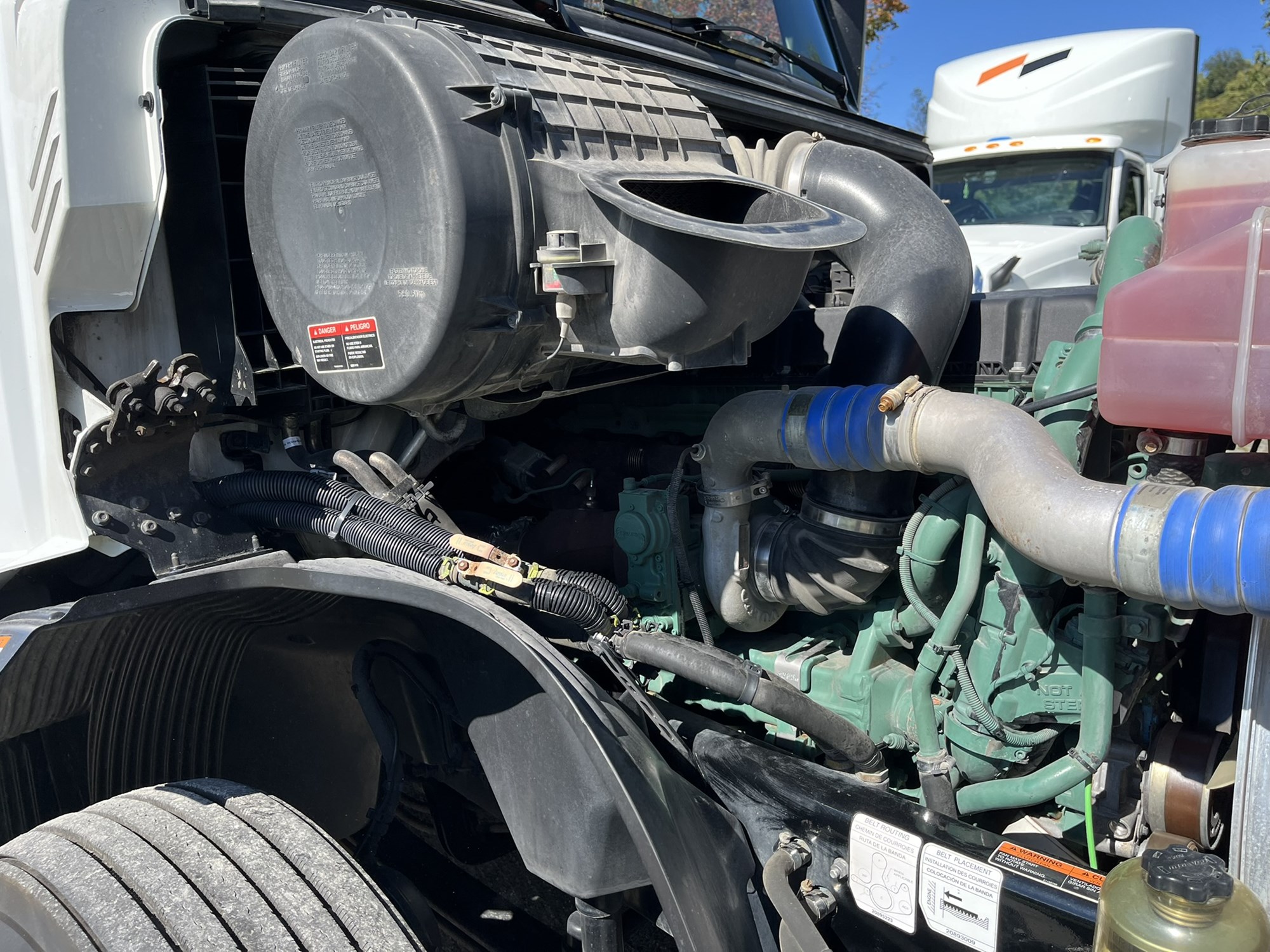 2022 VOLVO VNL 760 1121892-20 2022 VOLVO VNL 760 1121892-20