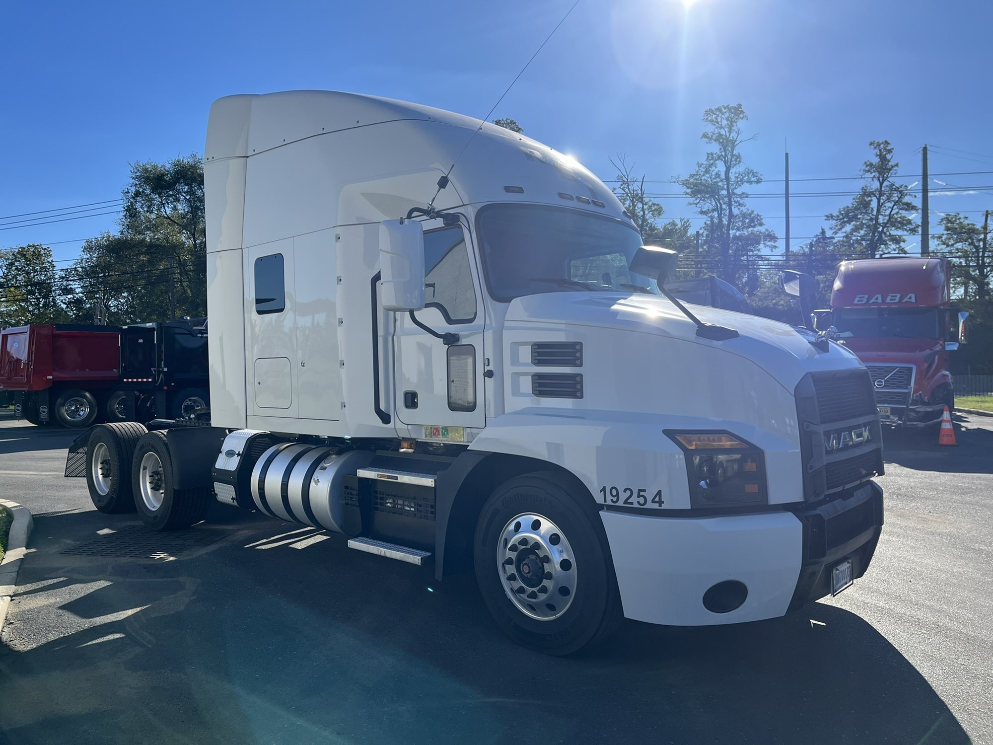 2019 MACK ANTHEM 2019 MACK ANTHEM - image 3 of 6