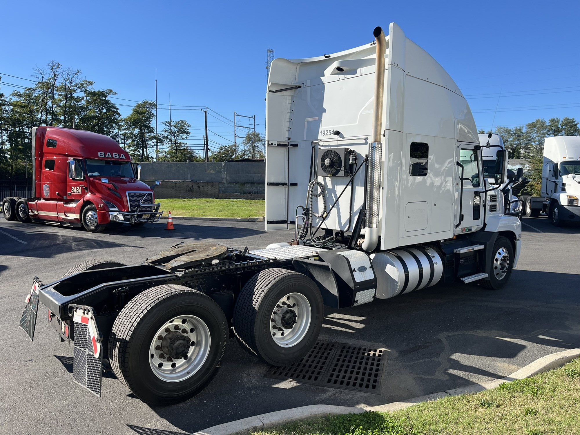 2019 MACK ANTHEM 2019 MACK ANTHEM - image 4 of 6