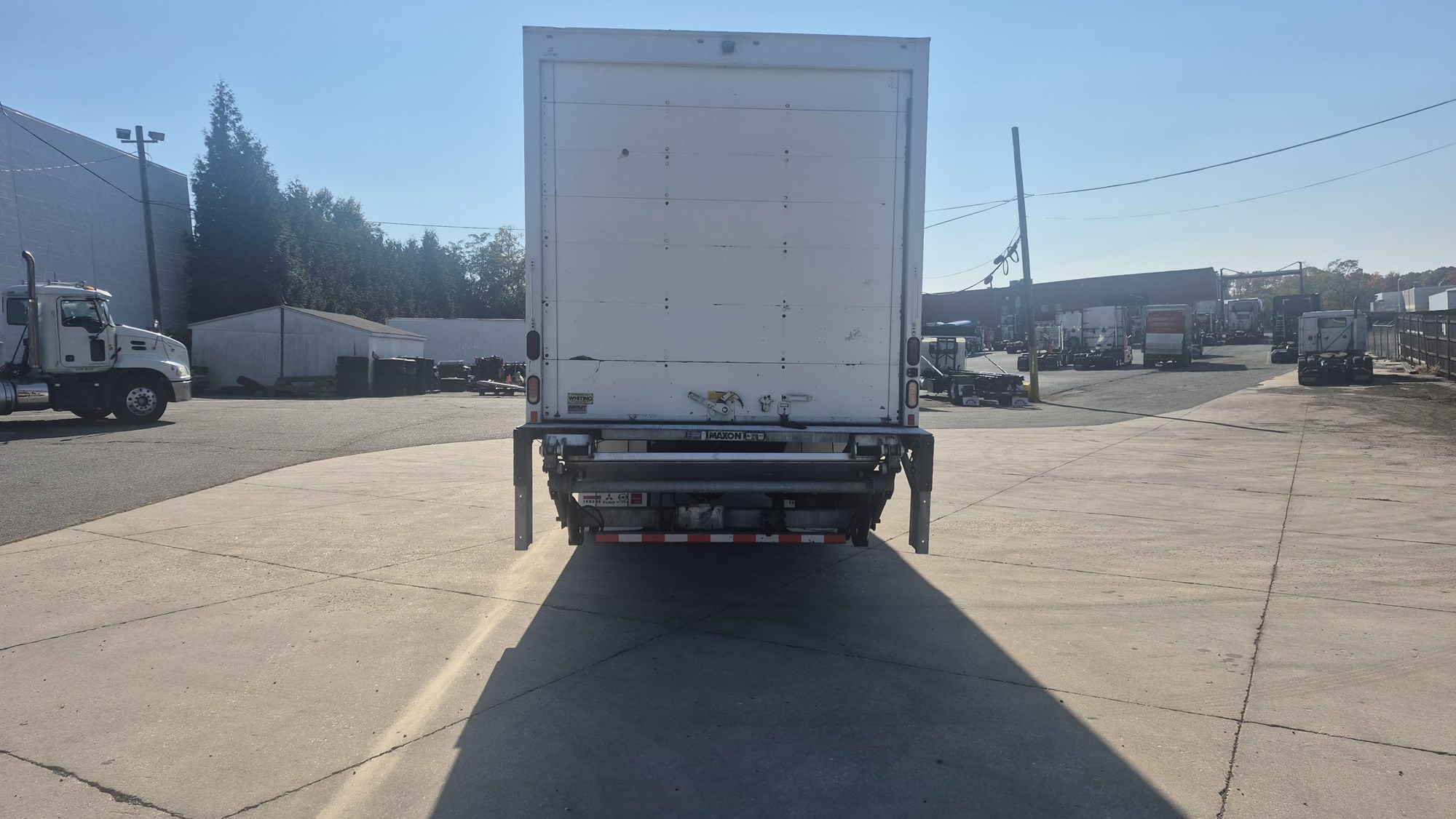 2019 ISUZU FTR 1122855-04 2019 ISUZU FTR 1122855-04