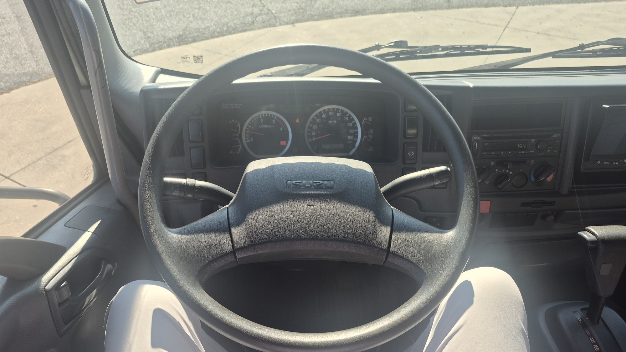 2019 ISUZU FTR 1122855-08 2019 ISUZU FTR 1122855-08