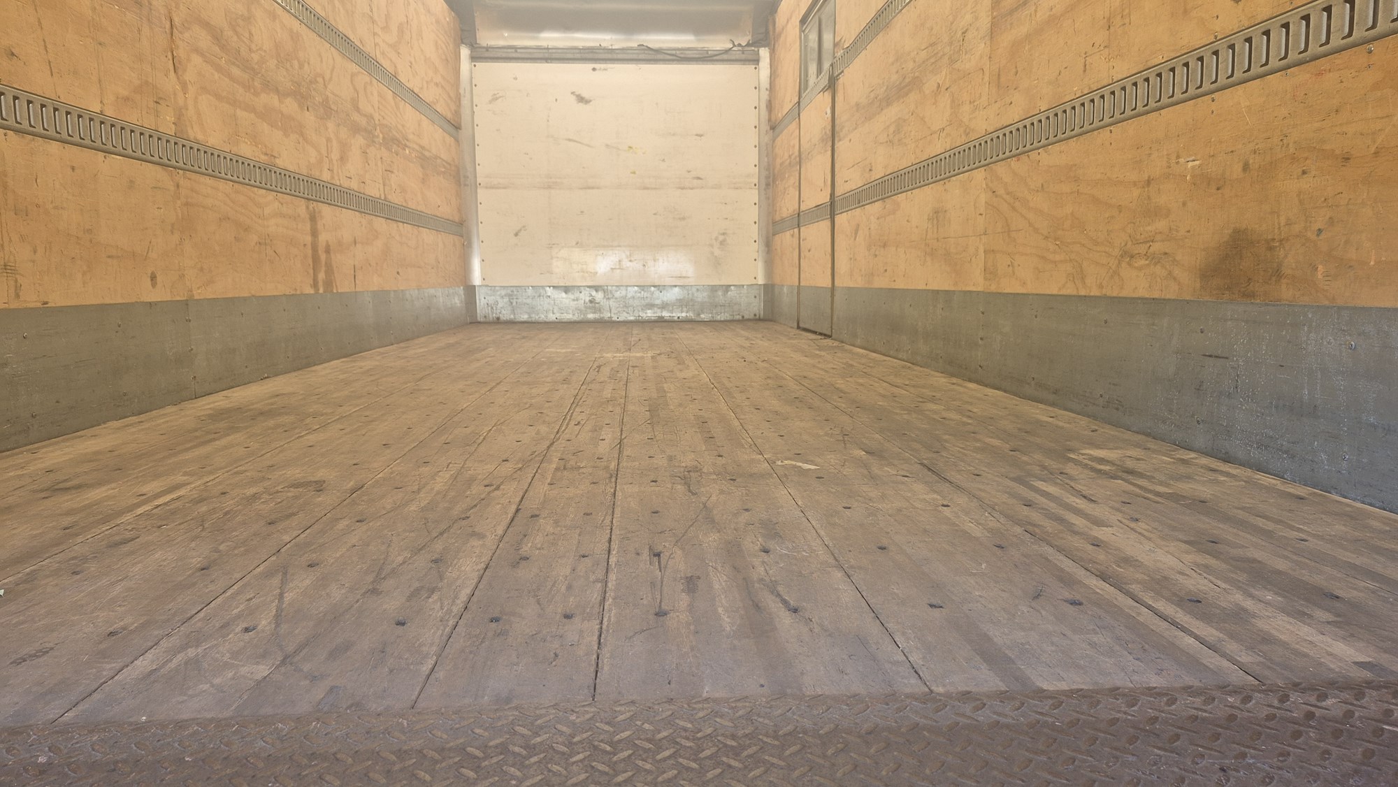 2019 ISUZU FTR 1122855-15 2019 ISUZU FTR 1122855-15