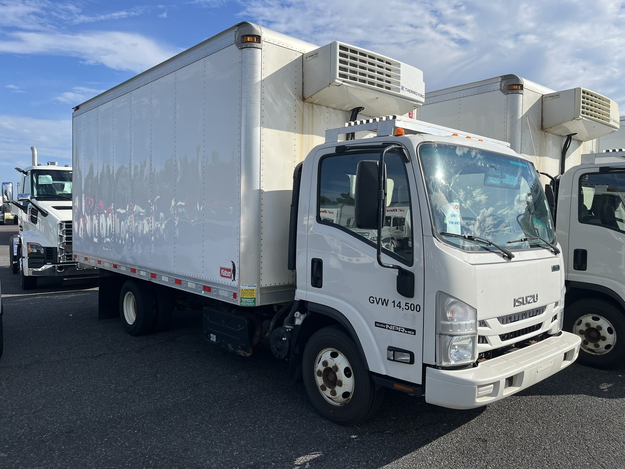 2022 ISUZU NPR 2022 ISUZU NPR - image 1 of 4
