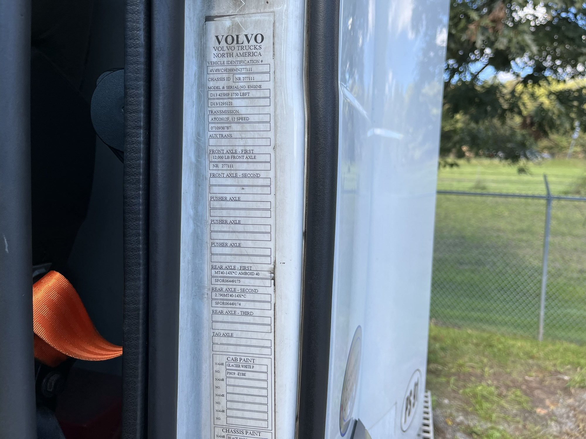 2021 VOLVO VNR 1170412-03 2021 VOLVO VNR 1170412-03