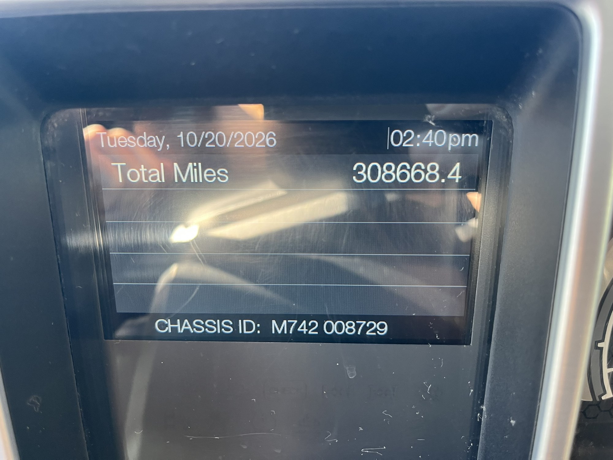 2019 MACK AN64T 2019 MACK AN64T - image 2 of 3