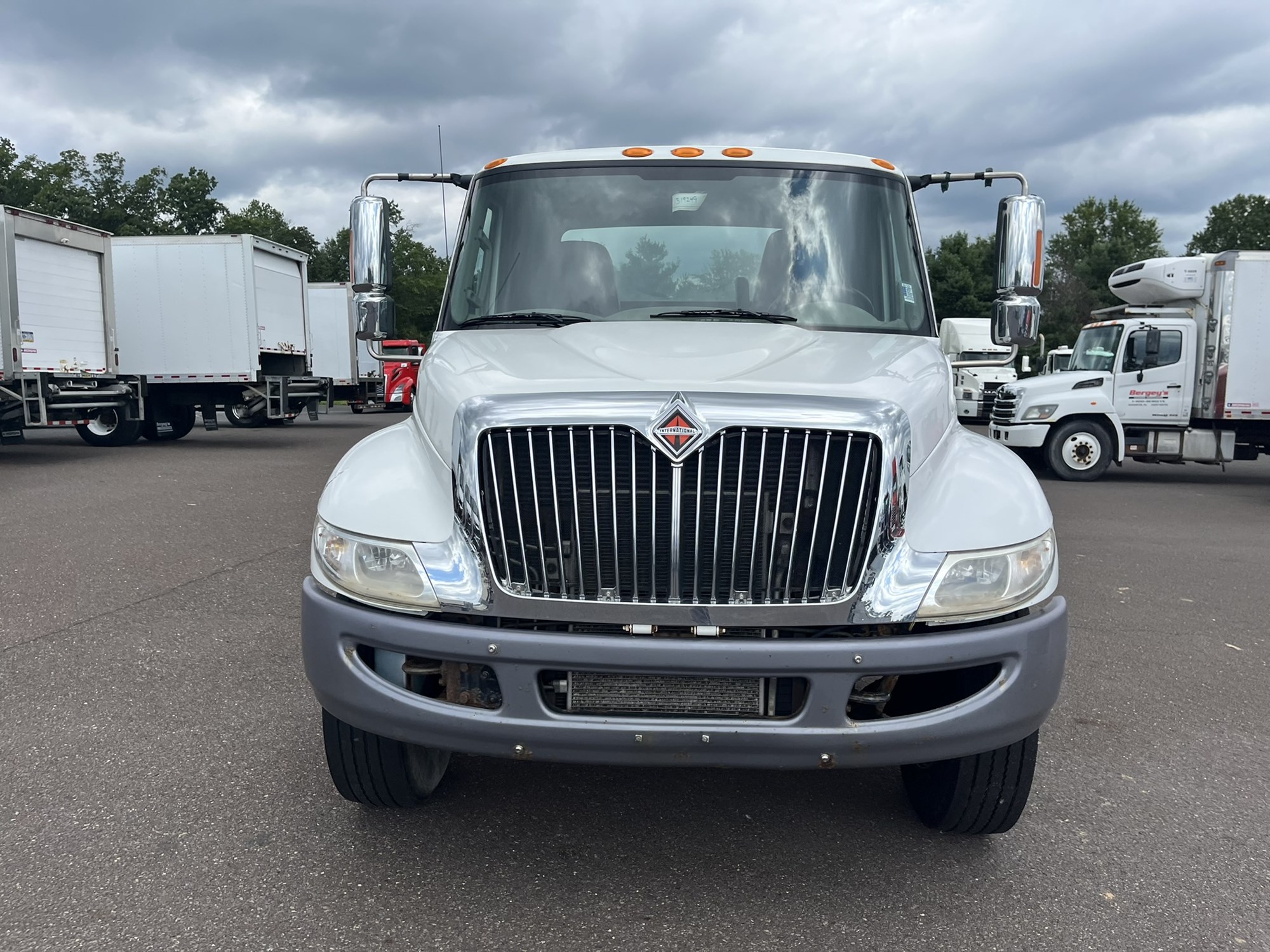 2019 INTERNATIONAL 4300 1203057-02 2019 INTERNATIONAL 4300 1203057-02