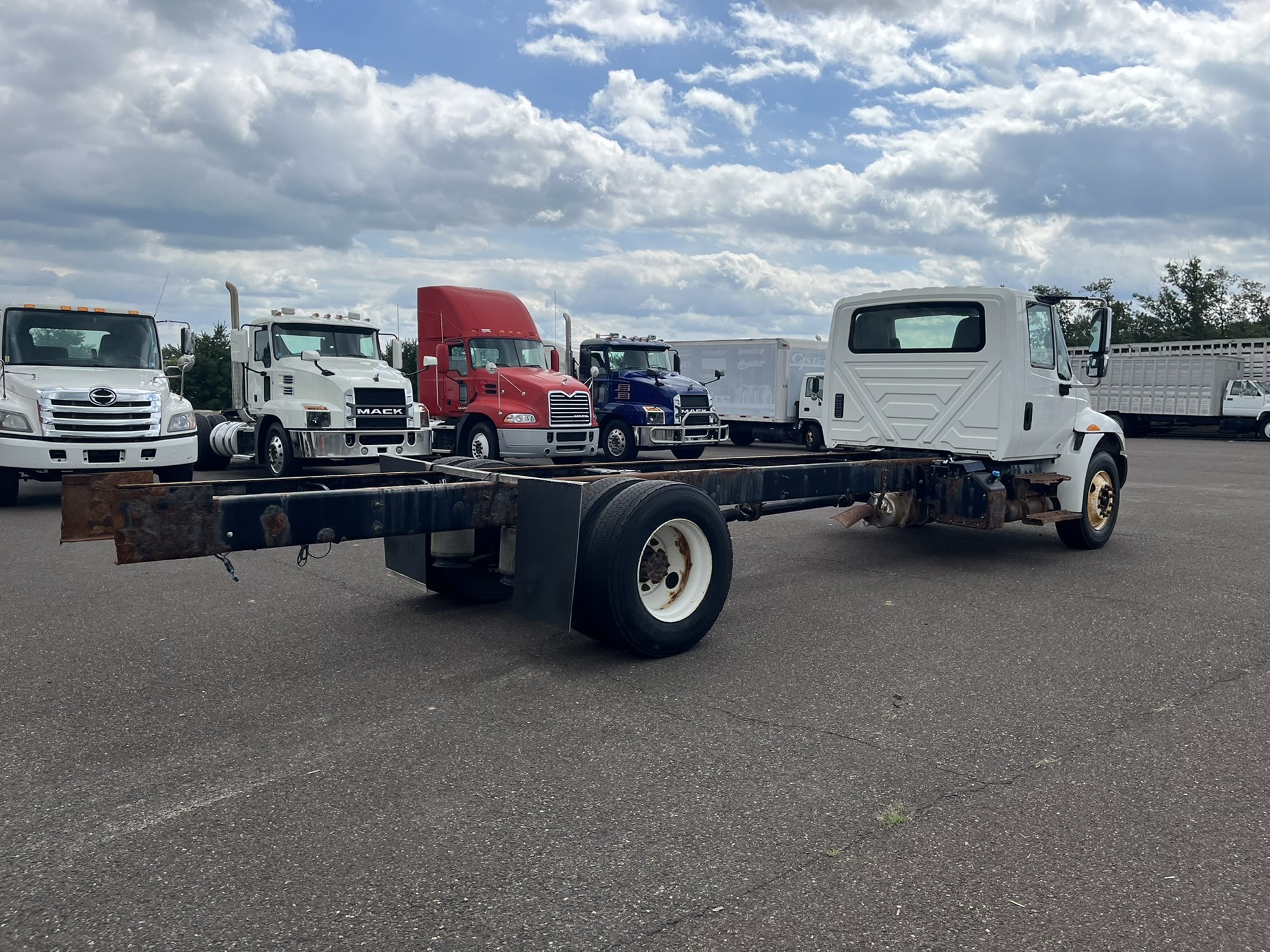 2019 INTERNATIONAL 4300 1203057-04 2019 INTERNATIONAL 4300 1203057-04
