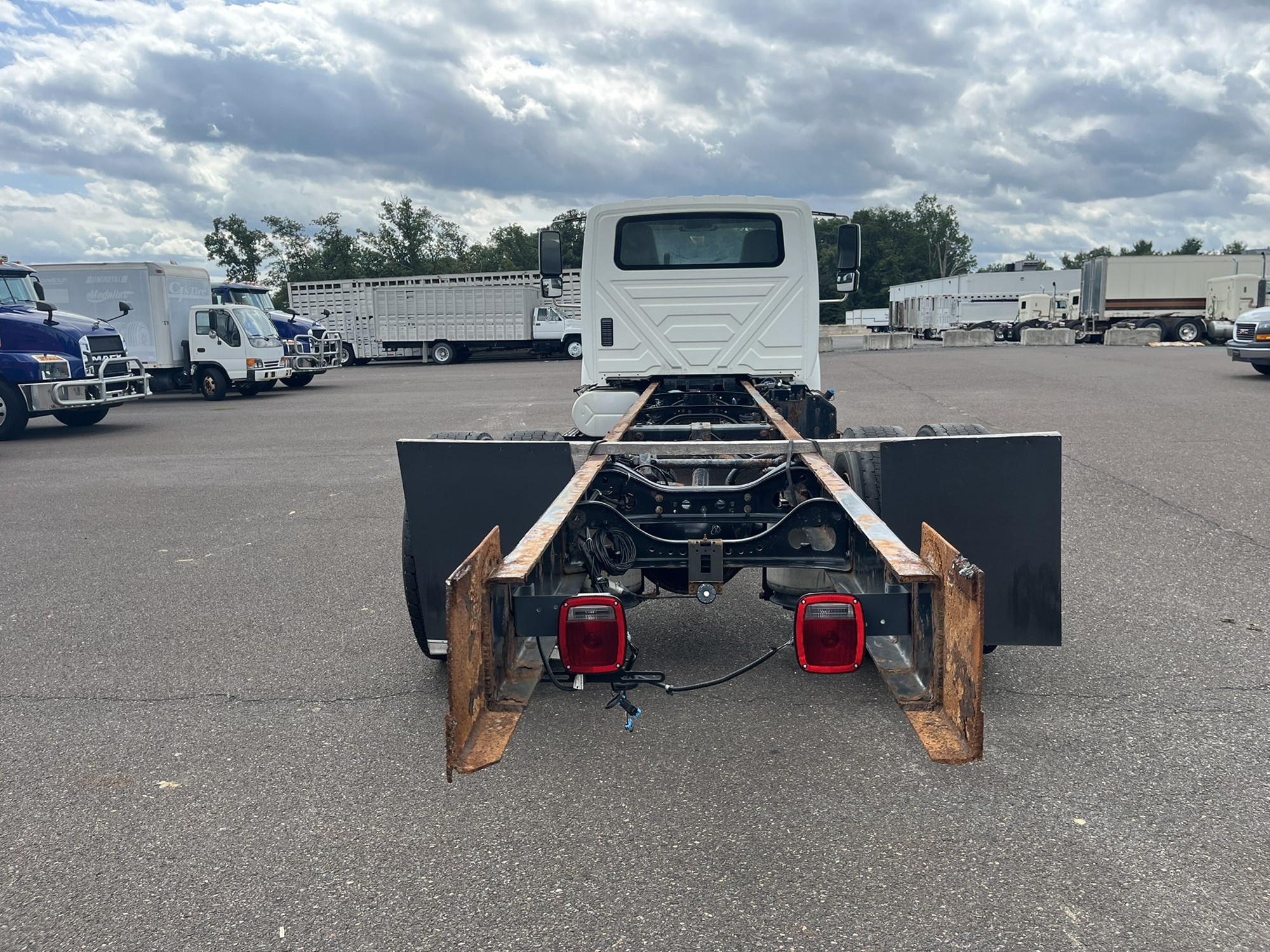 2019 INTERNATIONAL 4300 1203057-05 2019 INTERNATIONAL 4300 1203057-05